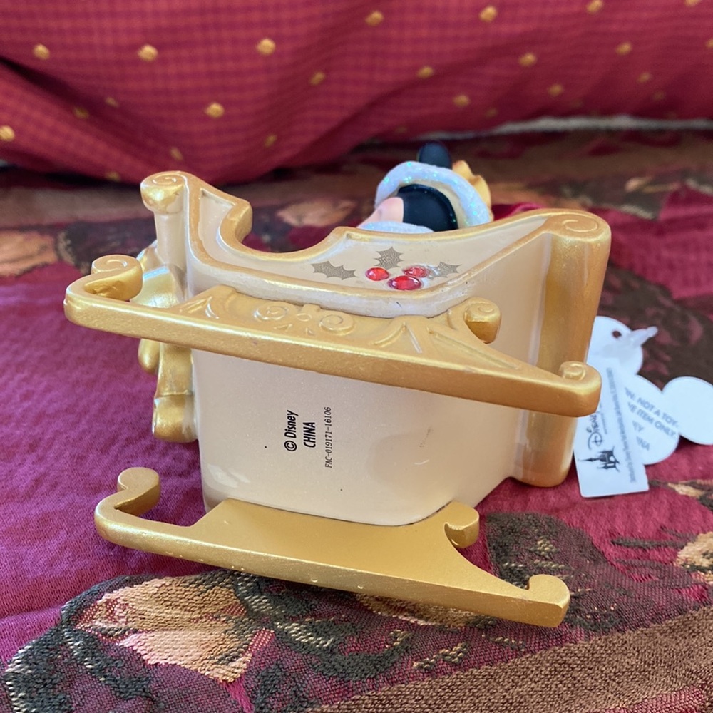 NWT Disney parks victorian Minnie and Mickey Mouse Christmas sleigh ornament - Picture 7 of 7